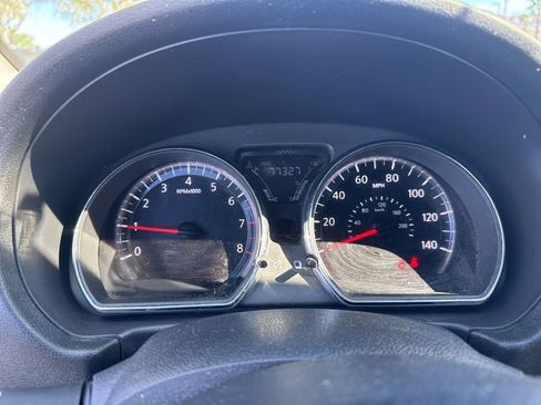 Used 2017 Nissan Versa SV image 18