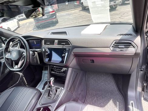Used 2022 Volkswagen Tiguan SE R-Line FWD image 9