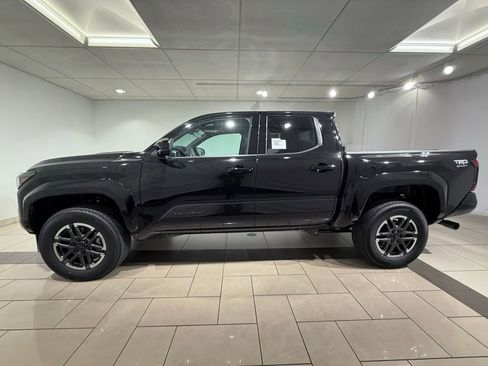 New 2026 Toyota Tacoma TRD Sport AWD/4WD image 2