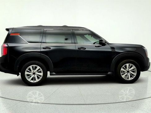 Used 2025 Nissan Armada PRO-4X AWD/4WD image 4