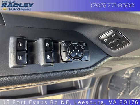 Used 2024 Ford Expedition Max XLT image 13