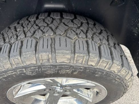 Used 2014 RAM 1500 Express AWD/4WD image 9