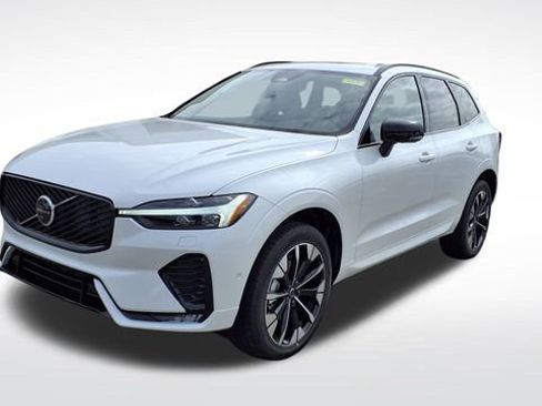 New 2026 Volvo XC60 B5 Plus w/ Protection Package Premier image 4