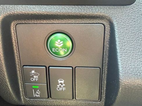 Used 2019 Honda HR-V EX-L image 16