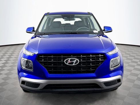 New 2026 Hyundai Venue SE image 2