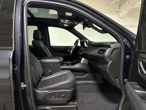 Used 2023 Chevrolet Tahoe Z71 w/ Luxury Package AWD/4WD image 23