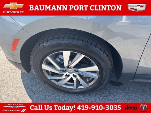Used 2023 Chevrolet Equinox Premier FWD image 37