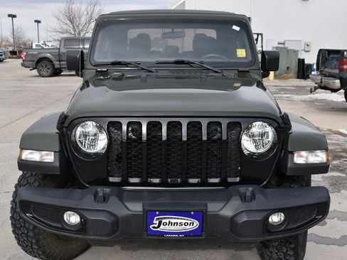 Used 2023 Jeep Gladiator Sport image 2