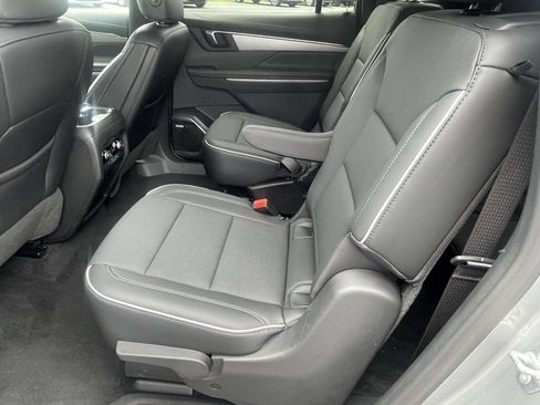 Used 2026 Buick Enclave Preferred AWD/4WD image 10