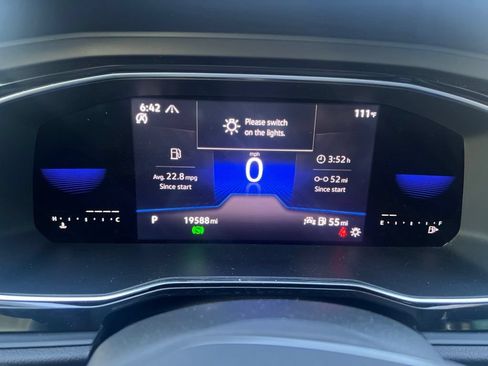Used 2022 Volkswagen Jetta SE FWD image 8