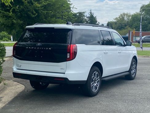 Used 2025 Ford Expedition Max Active AWD/4WD image 4