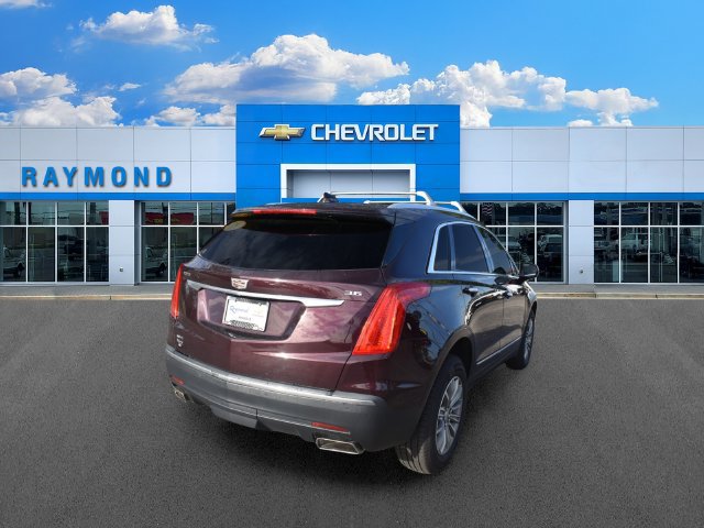 Used 2018 Cadillac XT5 Luxury w/ Driver Awareness Package AWD/4WD image 3