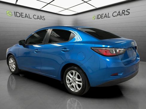Used 2017 Toyota Yaris iA FWD image 7
