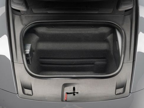 Used 2026 Porsche 911 Carrera T RWD image 47