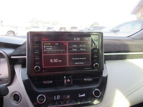 Used 2021 Toyota Corolla SE FWD image 24
