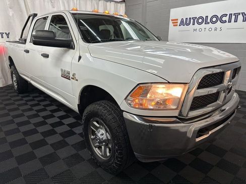 Used 2014 RAM 3500 Tradesman w/ Chrome Appearance Group AWD/4WD image 2