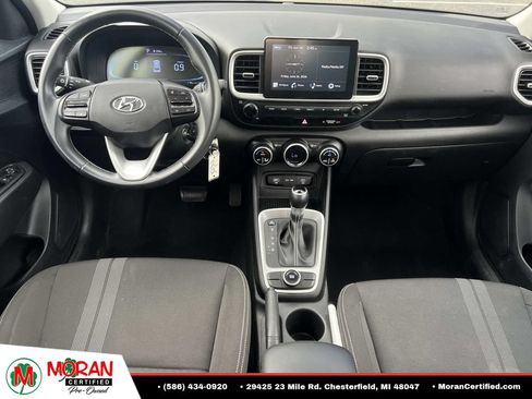Used 2023 Hyundai Venue SEL FWD image 14