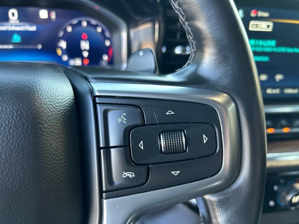 Used 2025 Chevrolet Silverado 1500 LT Trail Boss w/ Convenience Package II AWD/4WD image 19