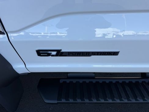 New 2026 Ford F550 4x4 Supercab Super Duty image 7