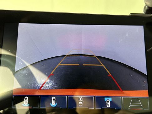 Used 2024 Chevrolet Corvette Stingray Preferred Cpe w/ 2LT image 21