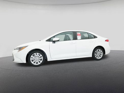 New 2026 Toyota Corolla LE image 18