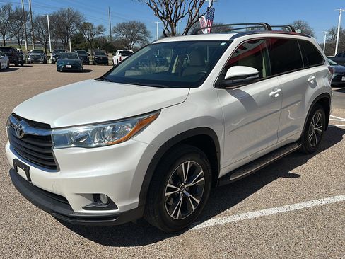 Used 2016 Toyota Highlander XLE image 10