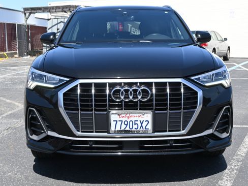 Used 2020 Audi Q3 2.0T Premium Plus w/ Premium Plus Package AWD/4WD image 8