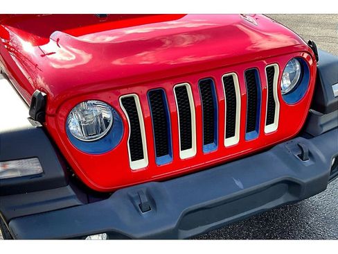 Certified 2022 Jeep Wrangler Unlimited Sport AWD/4WD image 33
