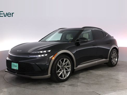 Used 2023 Genesis GV60 Advanced image 2