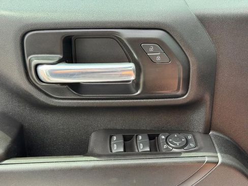 Certified 2021 Chevrolet Silverado 2500 Custom w/ Custom Value Package AWD/4WD image 20