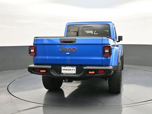 Used 2024 Jeep Gladiator Mojave AWD/4WD image 11