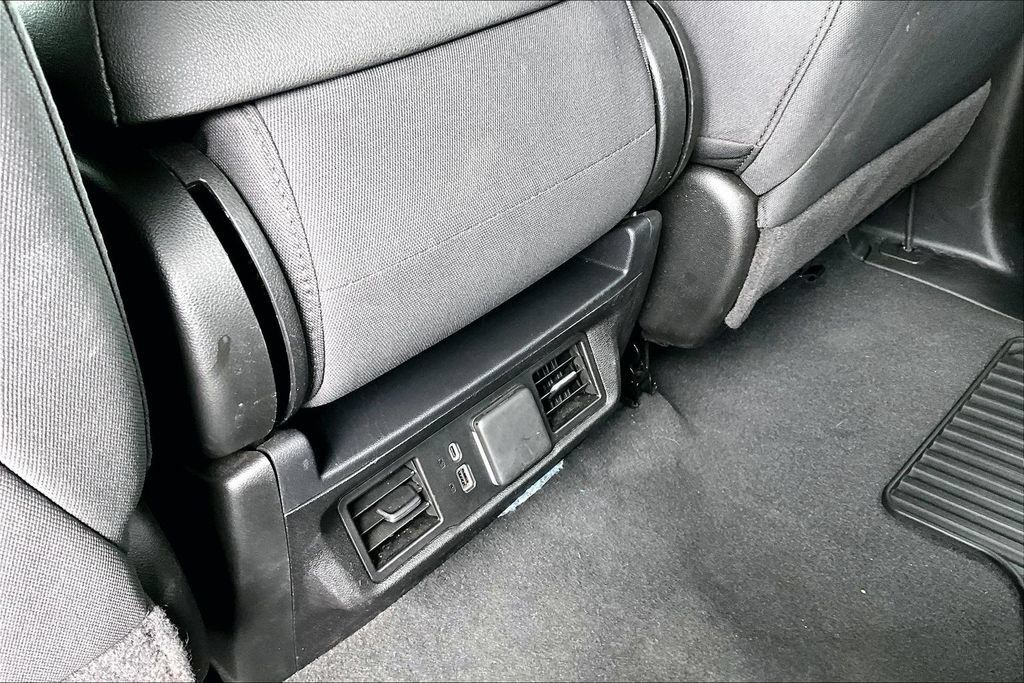 Used 2026 Chevrolet Silverado 3500 LT AWD/4WD image 11