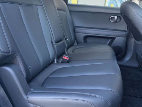 Used 2025 Hyundai Ioniq 5 SEL AWD/4WD image 11
