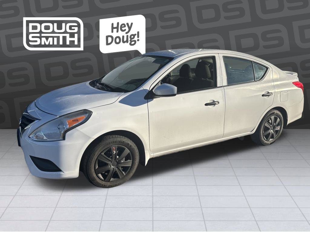 Used 2018 Nissan Versa S Plus FWD image 1