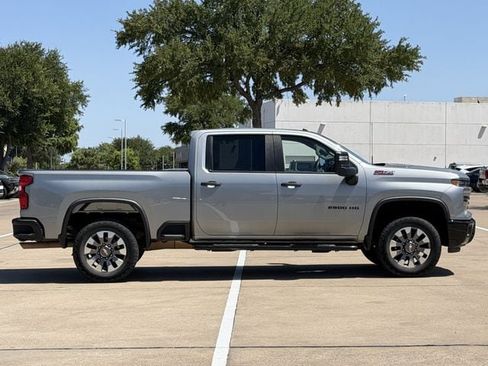 Used 2024 Chevrolet Silverado 2500 Custom w/ Custom Value Package AWD/4WD image 3