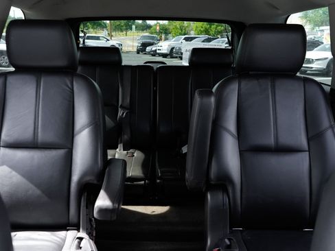 Used 2014 Chevrolet Tahoe LT w/ All-Star Edition AWD/4WD image 27