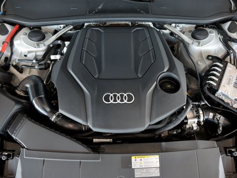 Certified 2025 Audi A6 3.0T Premium AWD/4WD image 4
