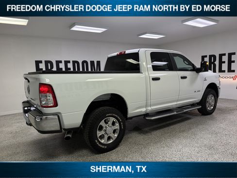 Used 2024 RAM 2500 Big Horn w/ Off Road Package AWD/4WD image 4