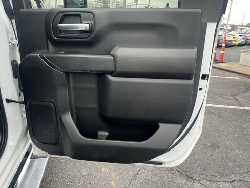 Used 2022 Chevrolet Silverado 2500 Custom w/ Custom Convenience Package image 23