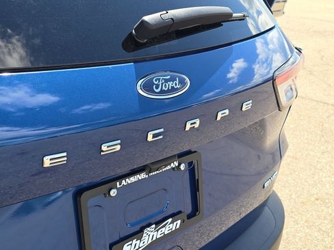 Used 2022 Ford Escape SE w/ Cold Weather Package AWD/4WD image 39