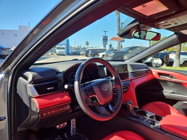 Used 2025 Toyota Camry SE FWD image 10