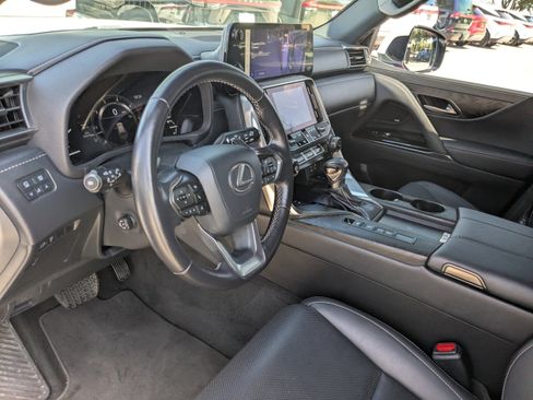 Used 2023 Lexus LX 600 4WD w/ Interior Upgrade Package image 7