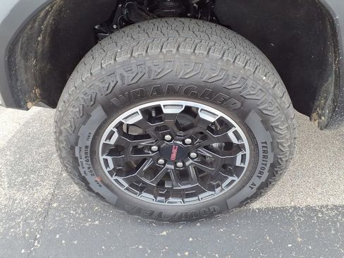 Used 2026 GMC Canyon AT4 w/ AT4 Premium Package image 24