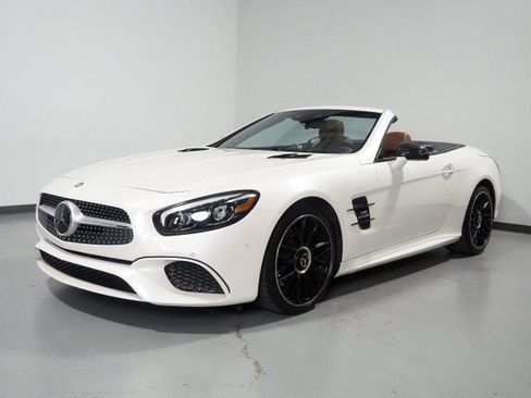 Used 2017 Mercedes-Benz SL 550 image 17