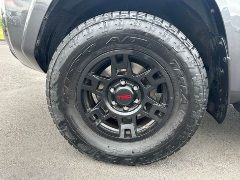 Used 2019 Toyota 4Runner SR5 Premium AWD/4WD image 12