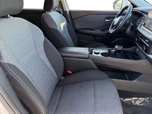 Certified 2023 Nissan Rogue SV image 15