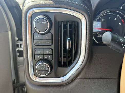 Used 2023 Chevrolet Silverado 2500 LTZ image 17