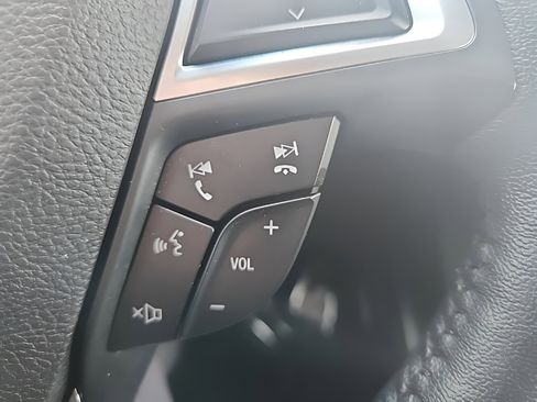 Certified 2020 Ford Edge SEL w/ Cold Weather Package image 19