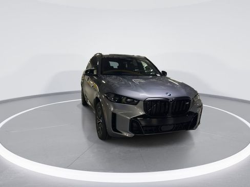 New 2026 BMW X5 M60i image 2