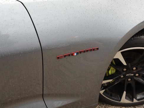 Used 2020 Chevrolet Camaro LT image 6